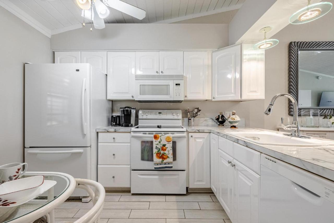 Association, Tennis Courts And Pool, Sleeps 4 - Cinnamon Cove Cozy Condo Fort Myers Extérieur photo